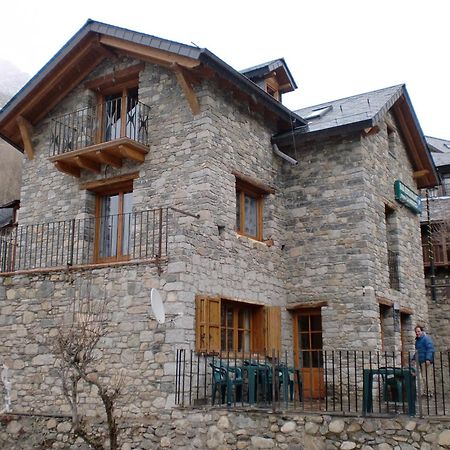 Pensio I Apartaments La Bordeta Estación Exterior foto