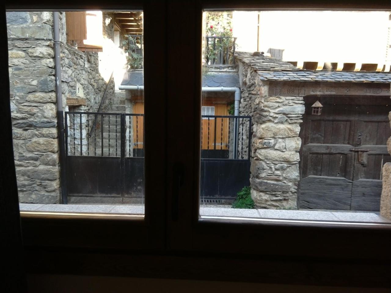 Pensio I Apartaments La Bordeta Estación Exterior foto